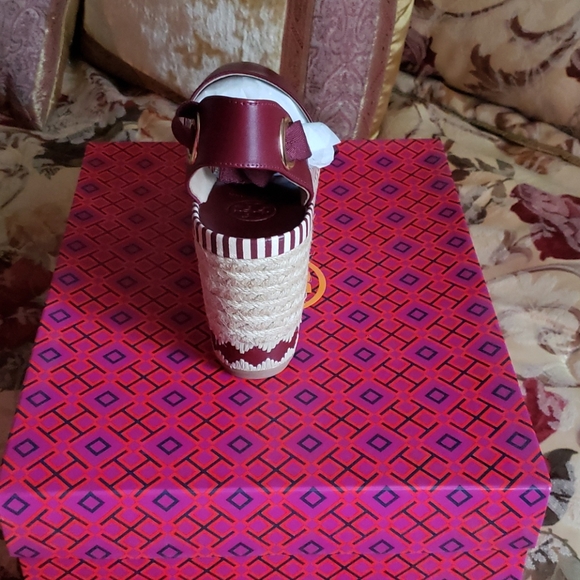 NWT! TORY BURCH DANDY ESPADRILLE WEDGE 5.5 - Picture 4 of 6